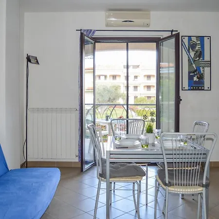 Homiday - Micaene Aparthotel 4*