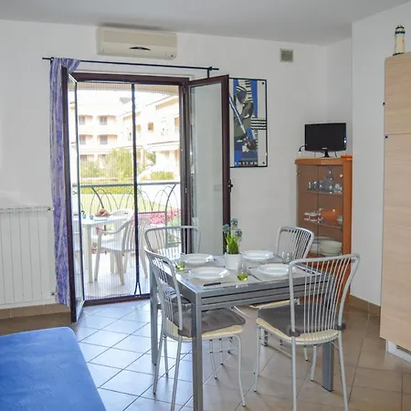 Aparthotel Homiday - Micaene