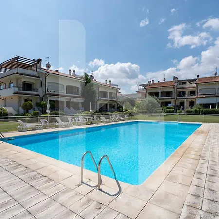 Homiday - Micaene Aparthotel 4*