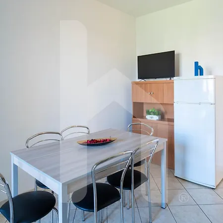 Homiday - Micaene 4*