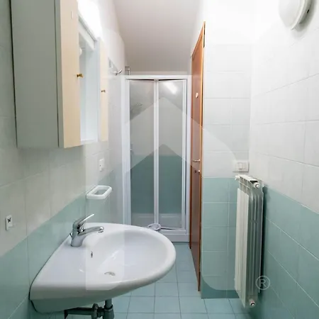 Homiday - Micaene Pineto