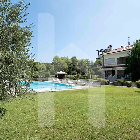 Aparthotel Homiday - Micaene 4*