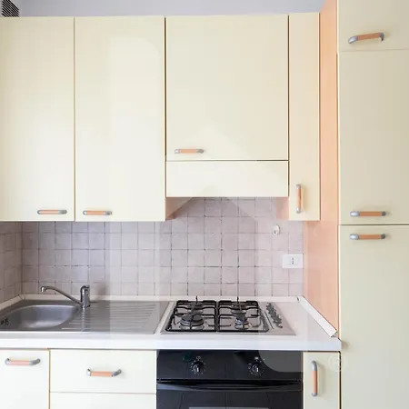 Aparthotel Homiday - Micaene Pineto