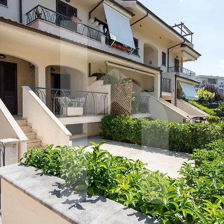 Homiday - Micaene 4*