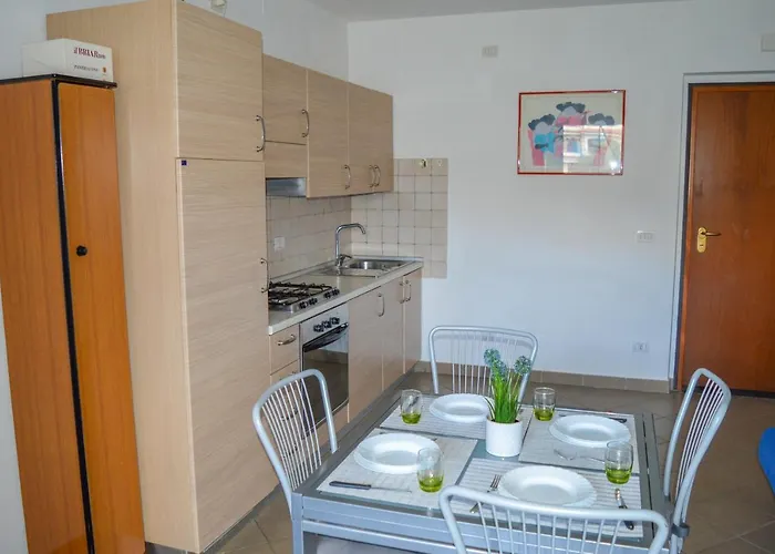 Homiday - Micaene 4*