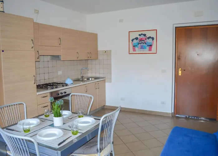 Homiday - Micaene 4* Pineto