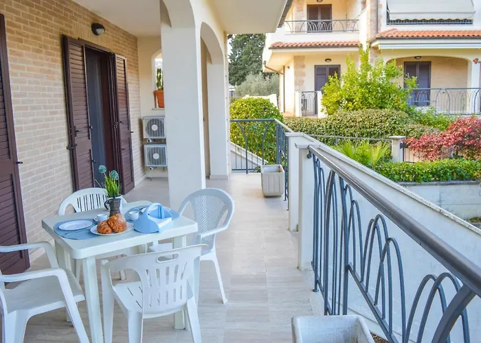 Homiday - Micaene 4*