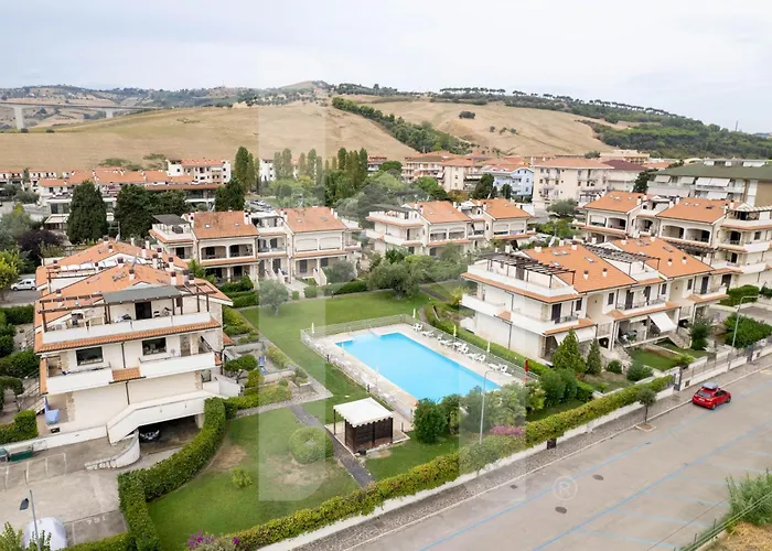 Homiday - Micaene Aparthotel