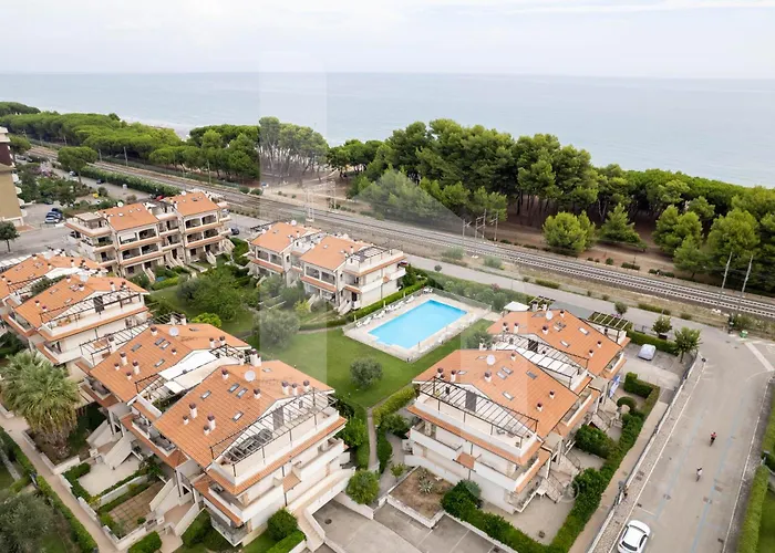 Homiday - Micaene Aparthotel 4*