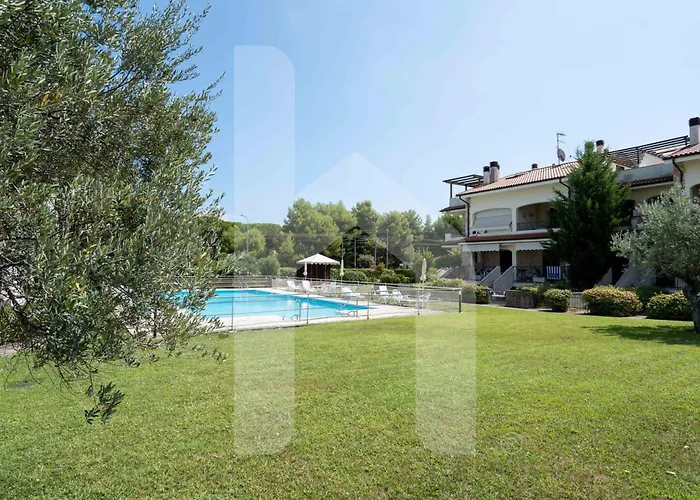 Aparthotel Homiday - Micaene 4*