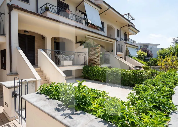 Homiday - Micaene 4*